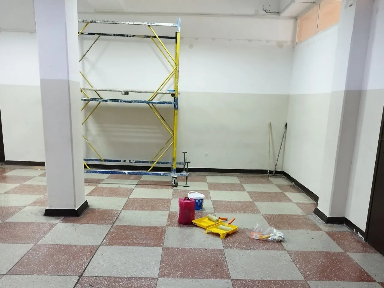 Лаунж-зона Сбера в СИБГИУ — работа на объекте, Спринт Медиа, Новокузнецк