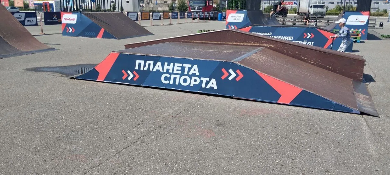 Брендированная горка в скейт-парке — Спринт Медиа, Новокузнецк